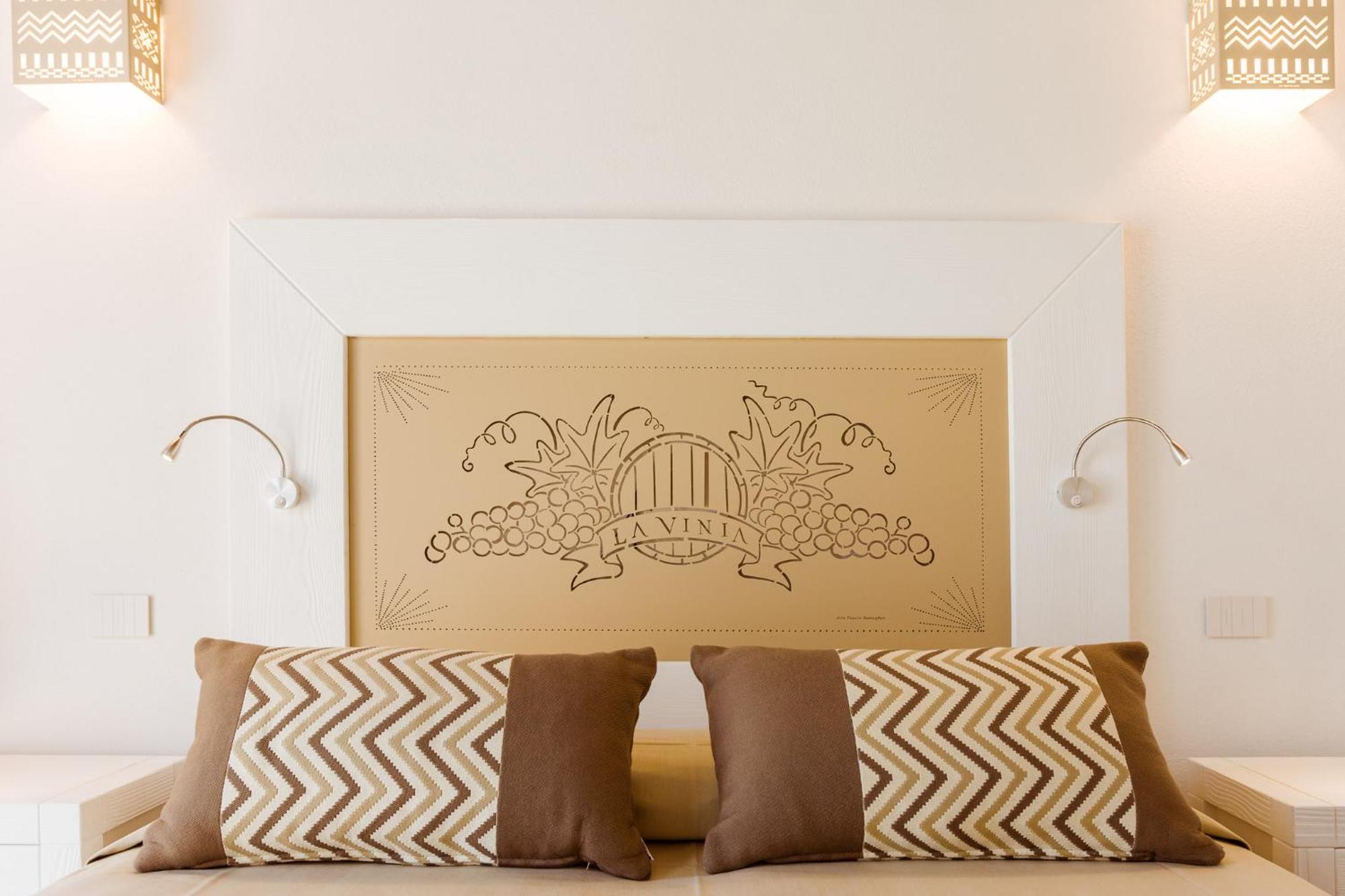 La Vinia Bed&Wine Experience - Adults Only Villa Sassari Phòng bức ảnh